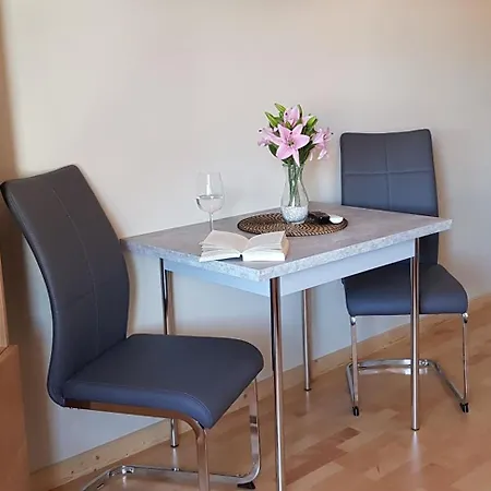 아파트 Suite Holiday 리에프가르텐